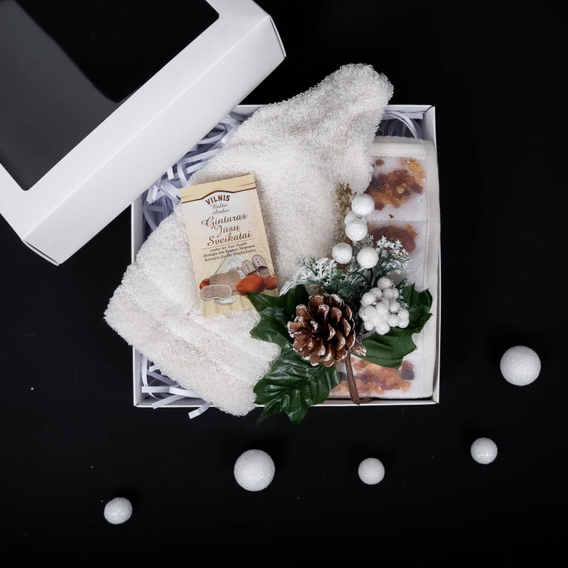 Gift set GINTARAI in a gift box. Hat and swab