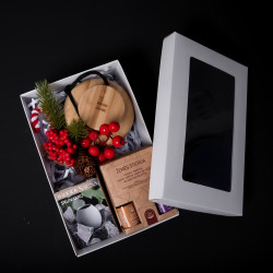 Gift set in a gift box SCENTED WARMTH. A brush, a cup for scents and essential oils 