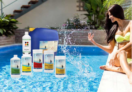 How to Properly Use Chemicals for an Outdoor Pool?