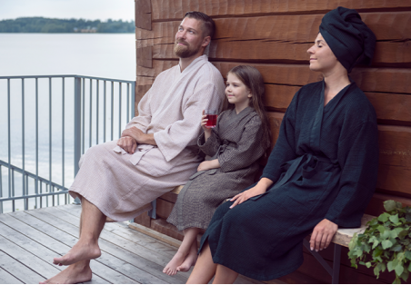Sauna Clothing: Synthetic Fabrics Don’t Belong Here