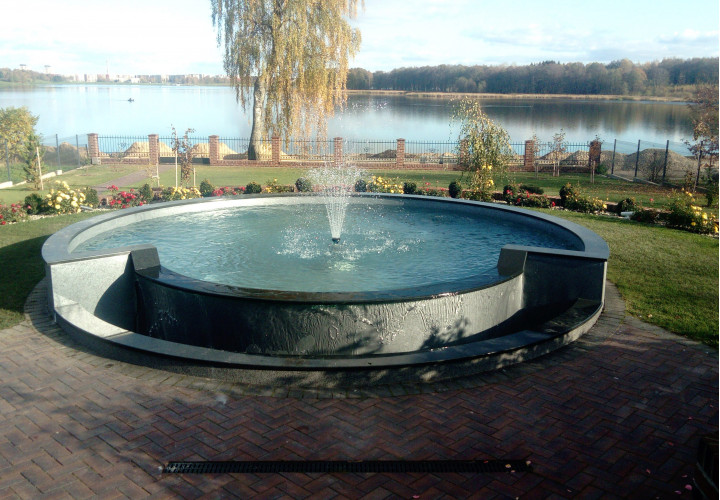 Private fountain