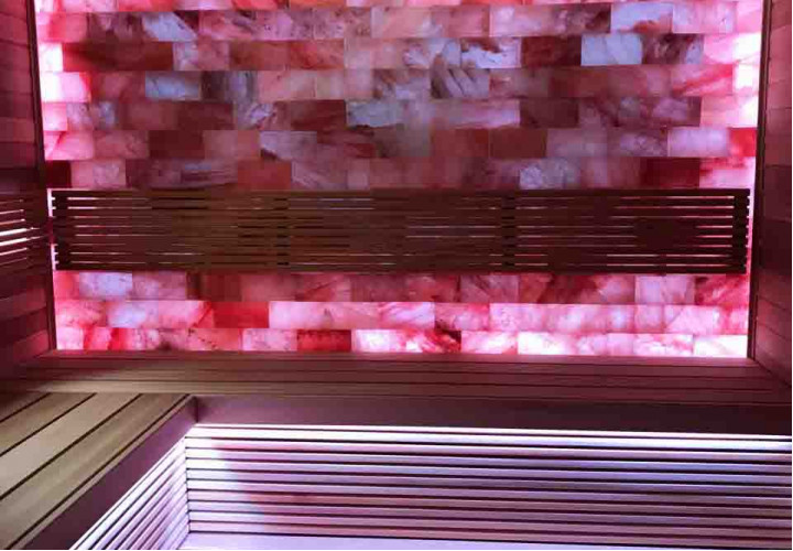 Infrared Sauna with Steam and Himalayan Salt Wall