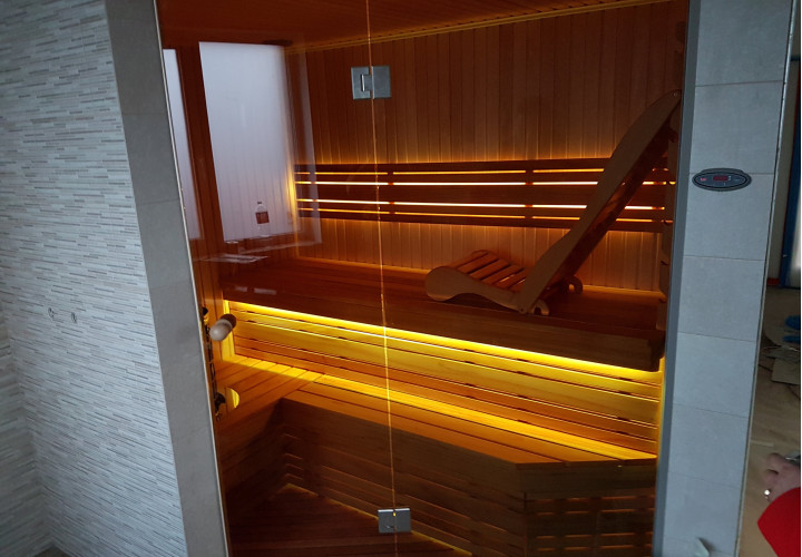 Sauna with Ergonomic Bench and Abachi Wood