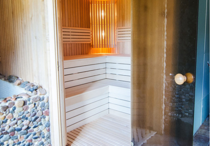 Sauna with Steam Function