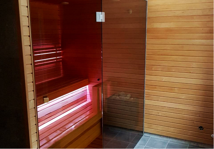 Infrared Sauna with Steam Function