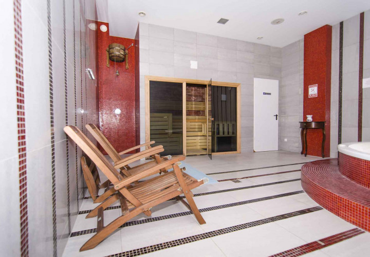 Renovation of Sauna with Himalayan salt in sport and welness centre OAZIS