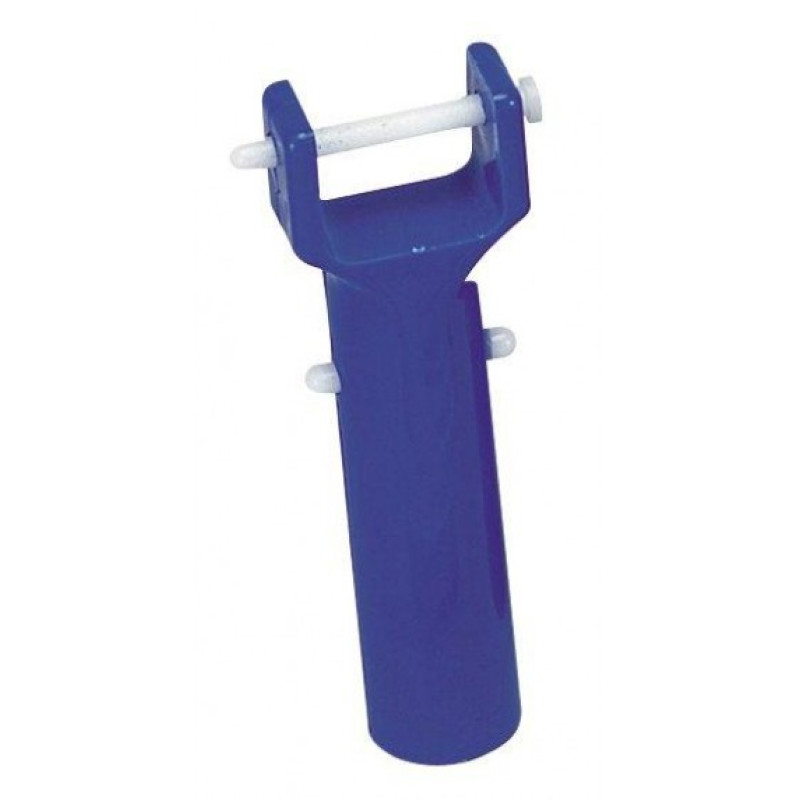 Holder for pool vacuum cleaner