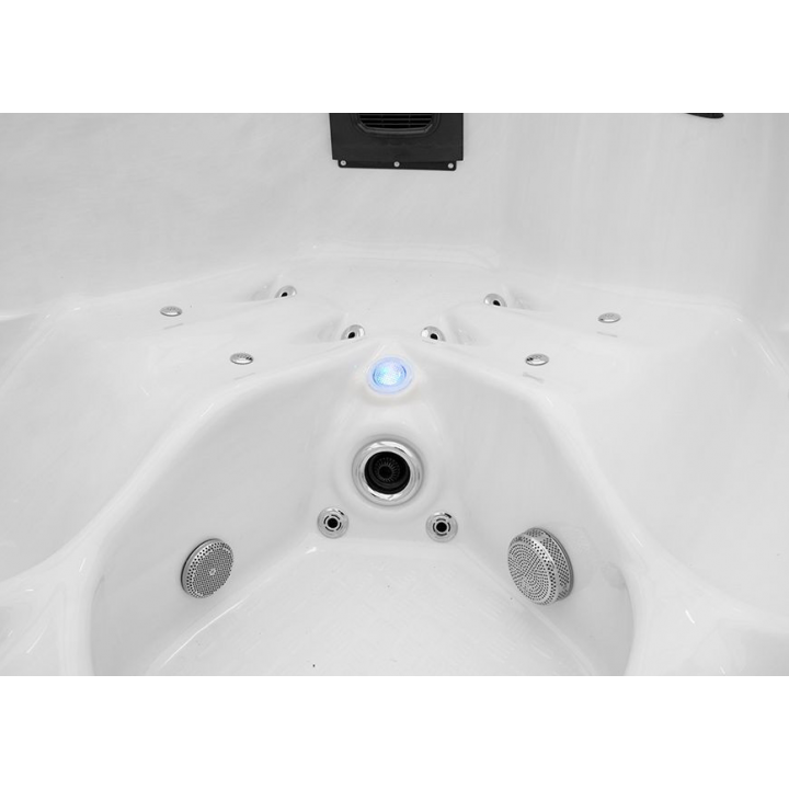 SPA massage pool – Relax