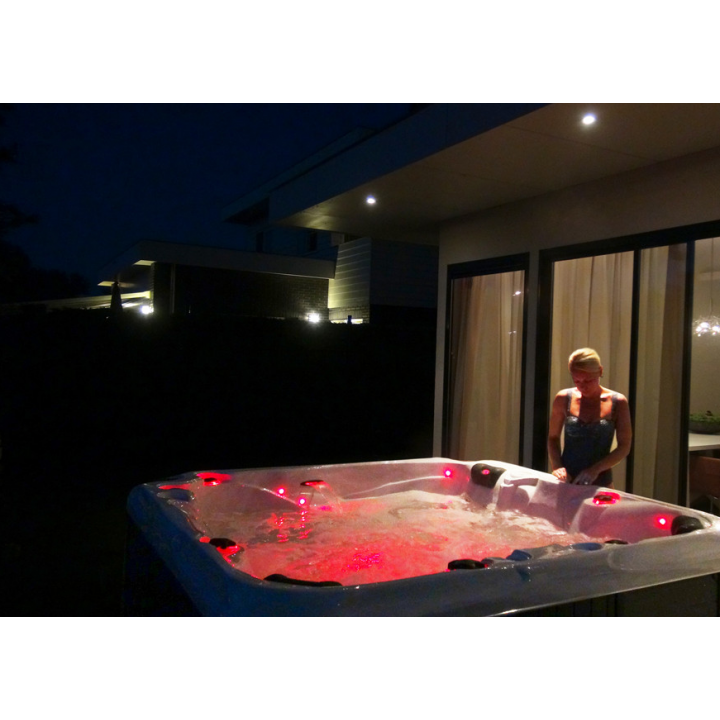 SPA massage pool – Repose