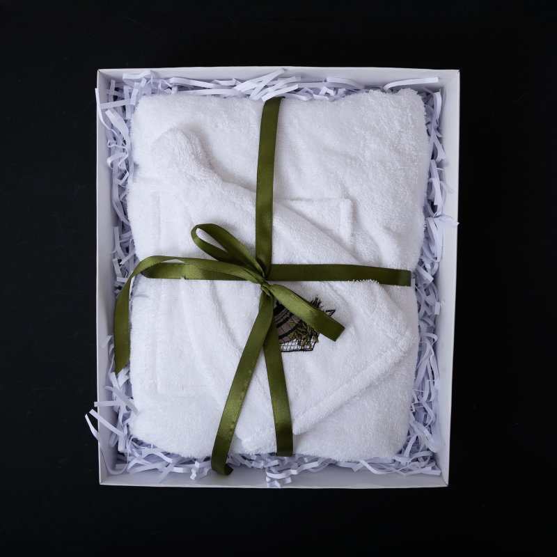 Gift set for Her - WHITE, 75x140 cm, in a gift box. Apron and hat for sauna