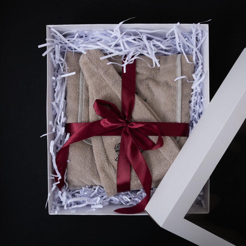 Gift set for Her - LINEN, 55x140 cm, in a gift box. Apron and hat for sauna