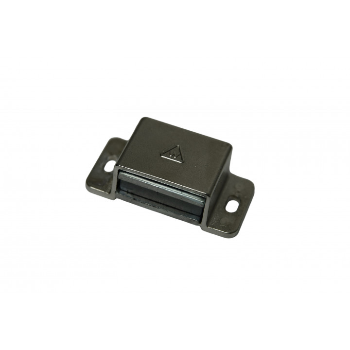 Metal lock for magnet locks with a magnetic plate
