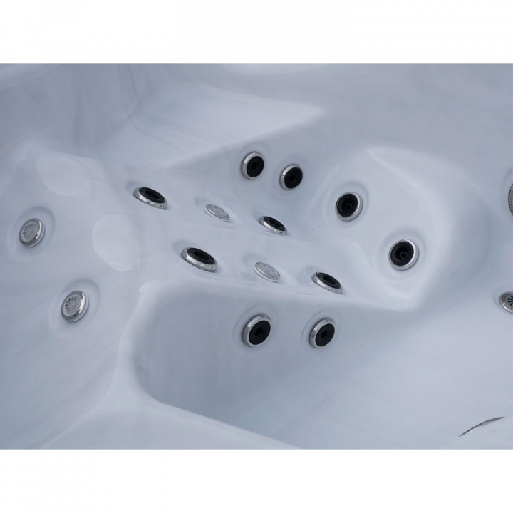 ELVIONA ELORIA outdoor hot tub, 6-person