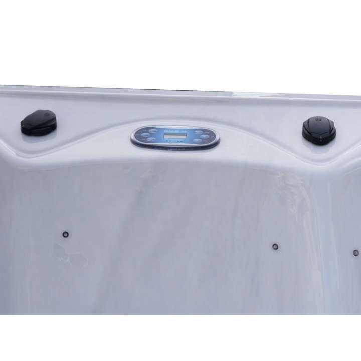 ELVIONA ELORIA outdoor hot tub, 6-person