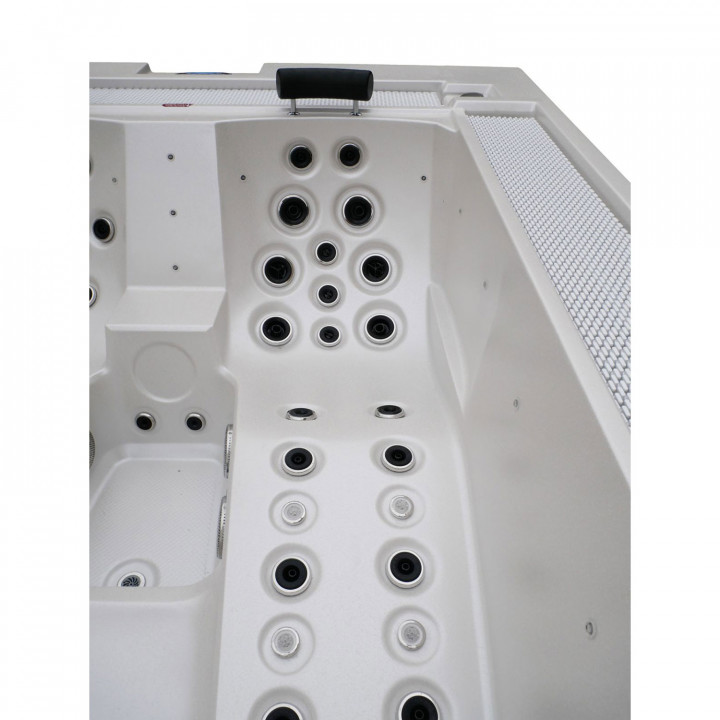 ELVIONA INFINIA outdoor hot tub, 3-Person