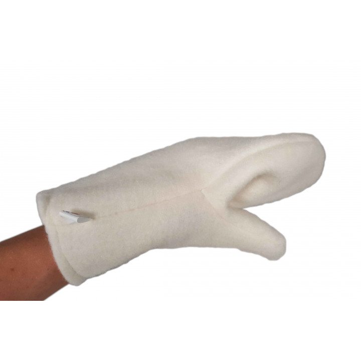 Woolen white glove for sauna