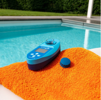 Smart electronic pool tester Scuba3s