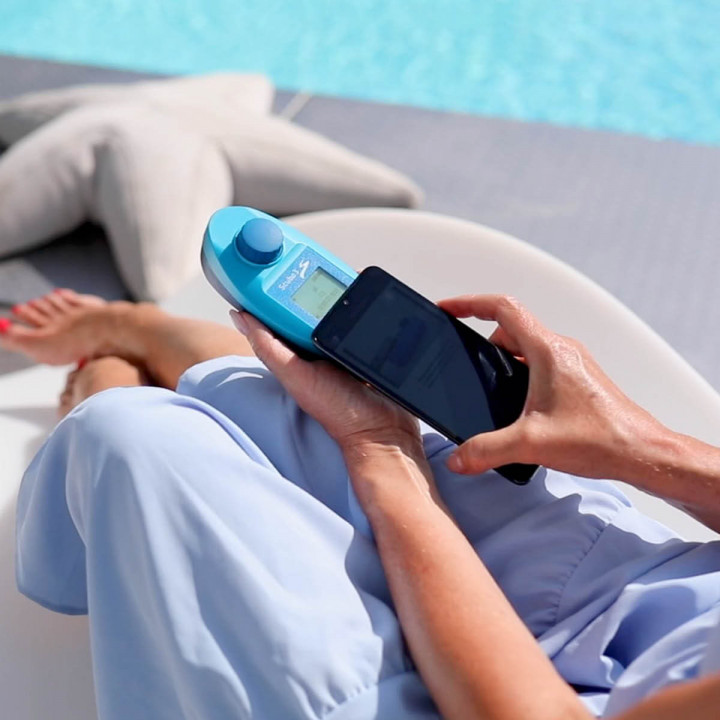 Smart electronic pool tester Scuba3s