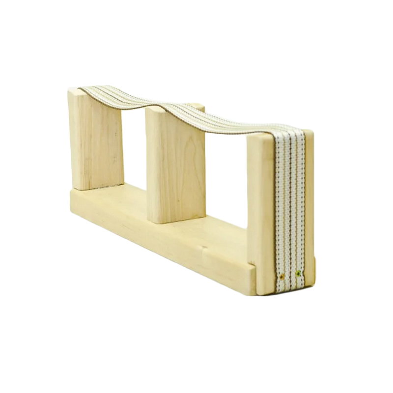 Sauna footrest with tie