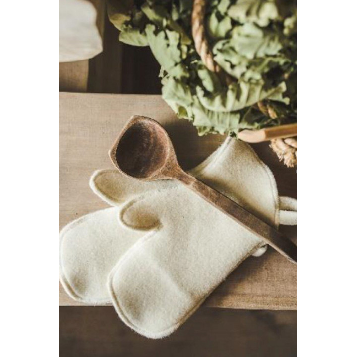 Woolen glove for sauna