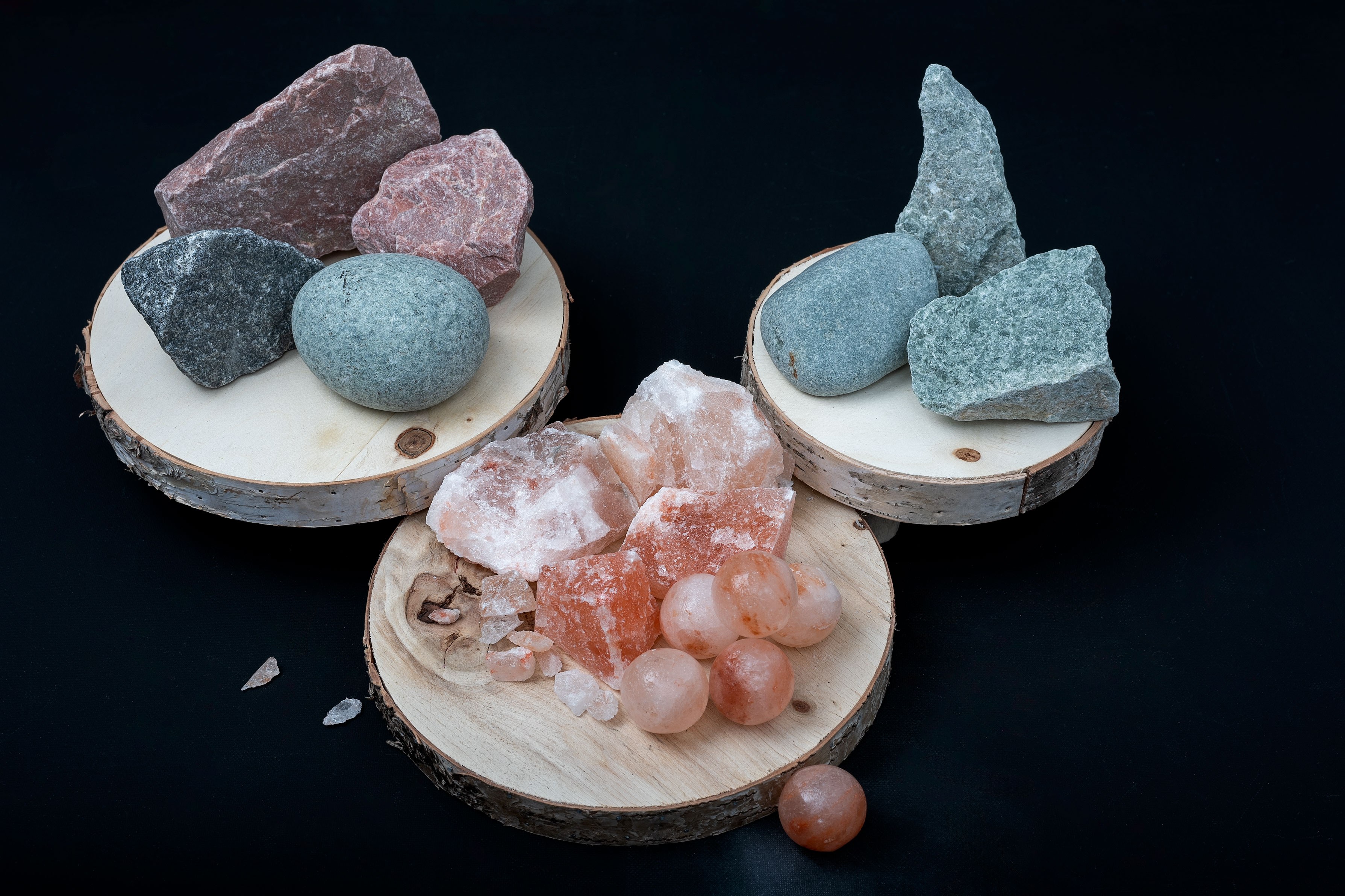 Bath stones and Himalayan salts