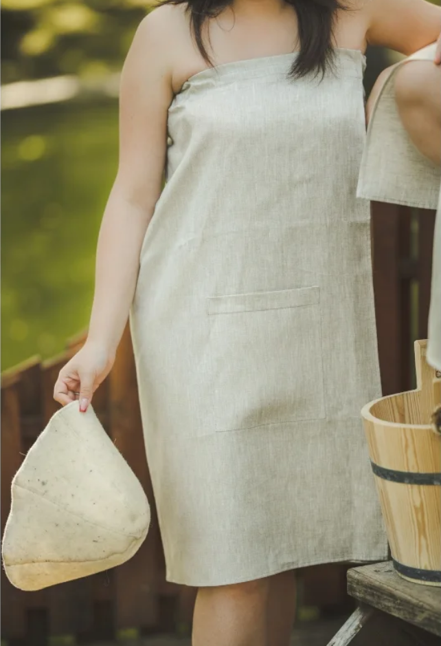 Woman wearing a linen apron