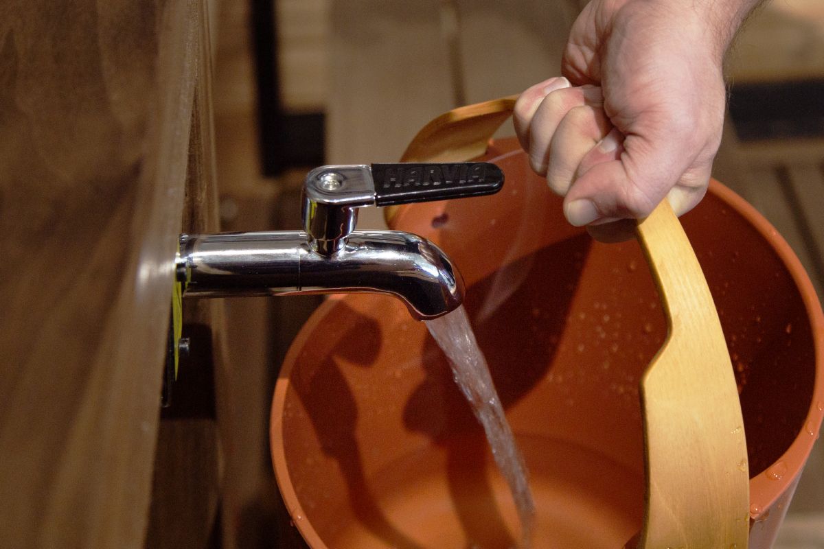 Sauna water heater